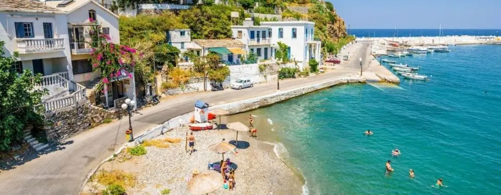 vue d&#39;Evdilos (Ikaria)