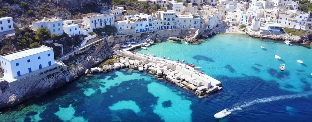 een iconisch uitzicht op van Levanzo